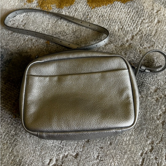 Balenciaga “Everyday Camera Bag” - Picture 7 of 8